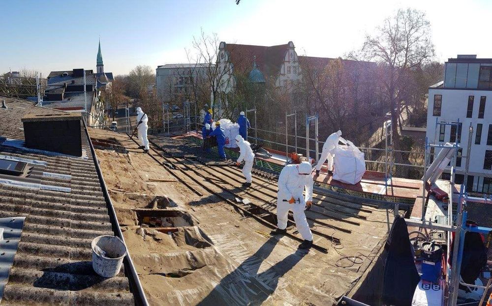 Asbestdachsanierung (Berliner Welle) gemäß TRGS 519 Schutzmaßnahmen – Foto 7