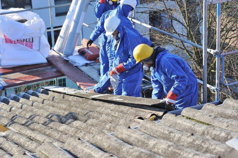 Asbestdachsanierung (Berliner Welle) gemäß TRGS 519 Schutzmaßnahmen – Foto 15